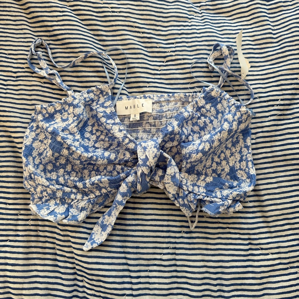 Blue cropped tank